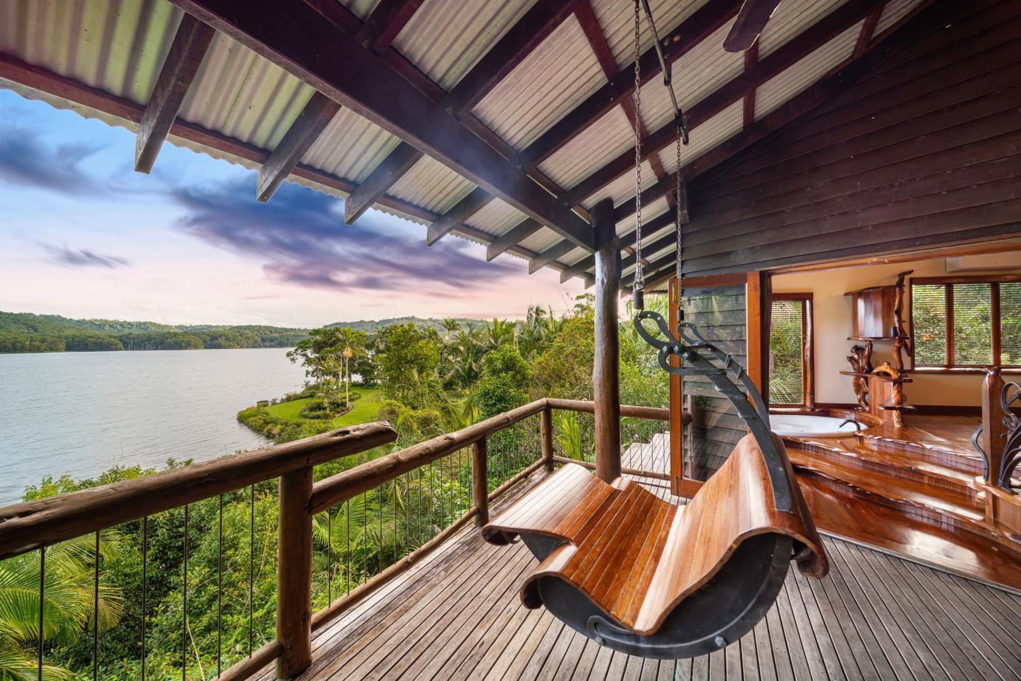 Secrets On The Lake Montville Extérieur photo